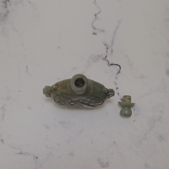 Antique Carved Stone Snuff Bottle - Picture 5 of 8